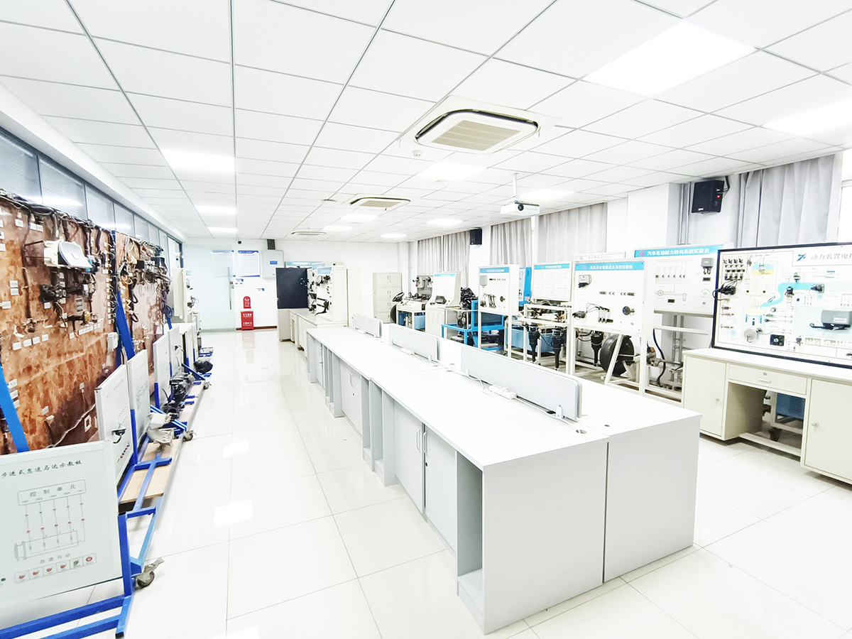 西安外事學(xué)院工學(xué)院汽車電子技術(shù)實(shí)驗(yàn)室介紹